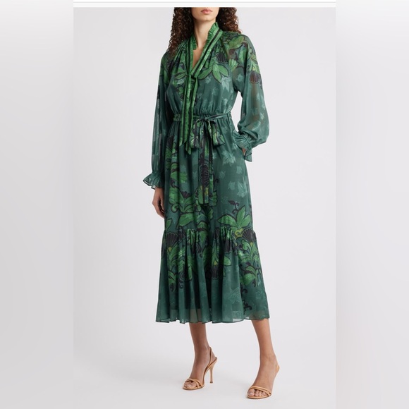 Ciebon Green Patterned Long Sleeve Dress - Picture 3 of 11